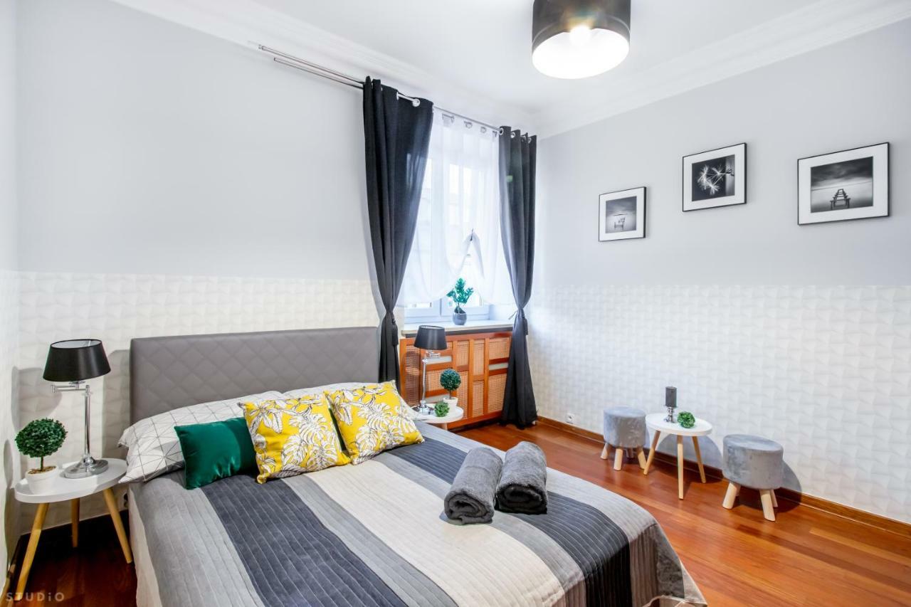 *Clicktheflat* Wilcza 33 Street Apart Rooms In The City Center Warszawa Exteriör bild